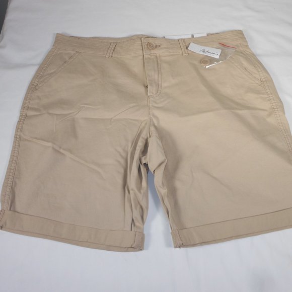 2 new Reitmans The Chino women's casual shorts. - Picture 6 of 9